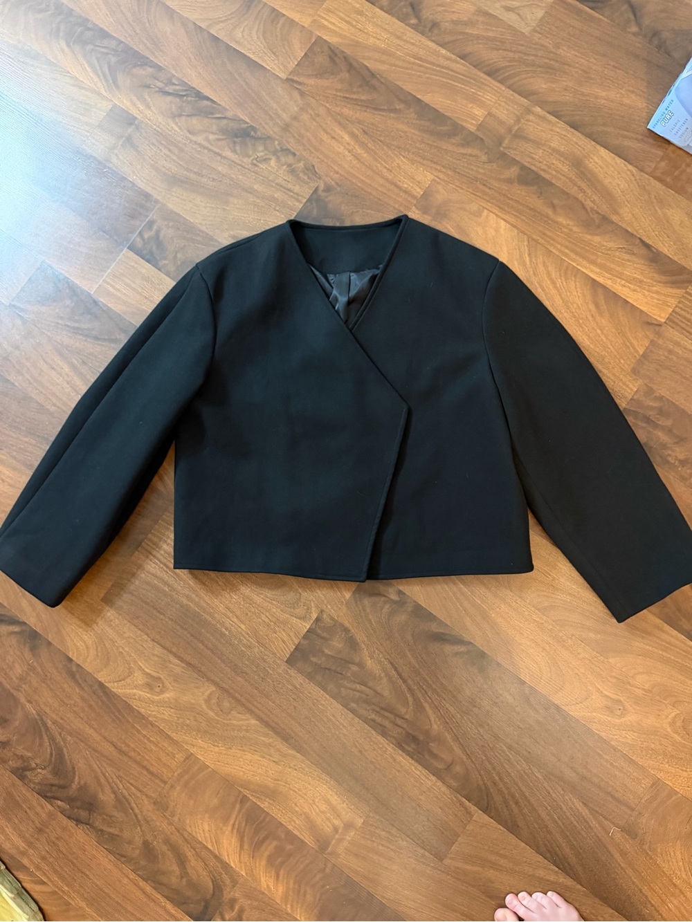 Black Cropped Women's Jacket - Classic Minimalist Style